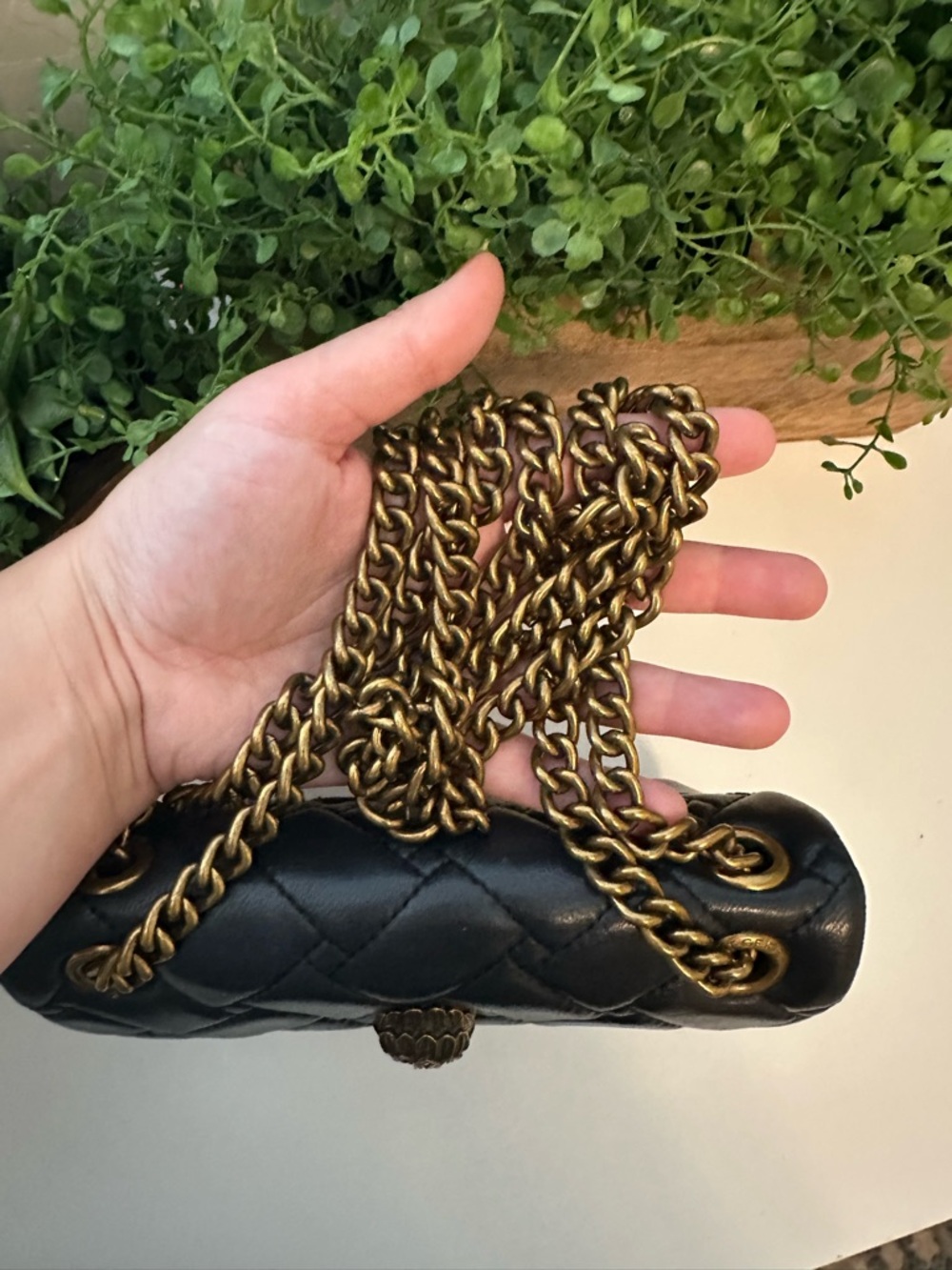 Kurt Geiger London Mini Leather Kensington Bag Brass Eagle Chain - Picture 15 of 16